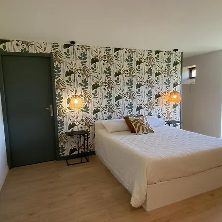 לינה וארוחת בוקר Oh Coeur Du Bouyssou Flavin